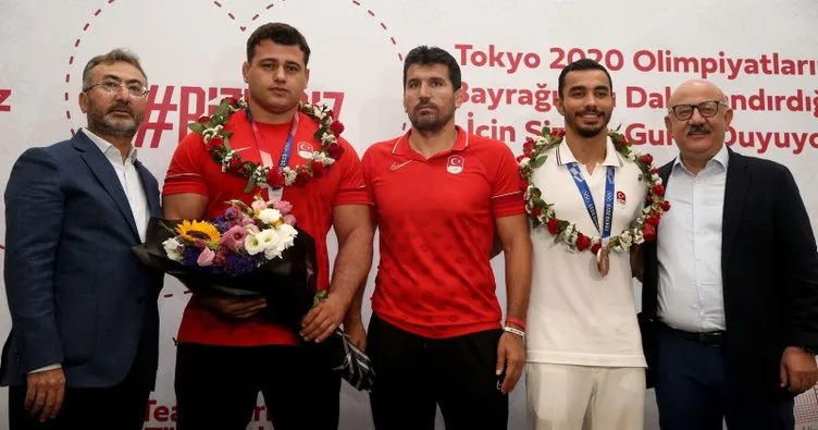 Tokyo Olimpiyatları’nda bronz madalya kazanan Rıza Kayaalp ve Ferhat Arıcan, İstanbul’da