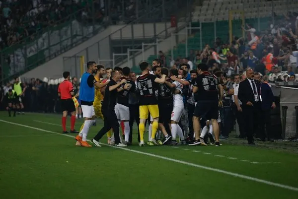 Sakaryaspor - Fatih Karagümrük maçından çarpıcı kareler