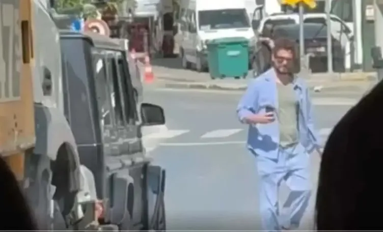 Şef Danilo Zanna’nın lüks araç mutluluğu kursağında kaldı! Milyonluk cipine arkadan çarptılar...