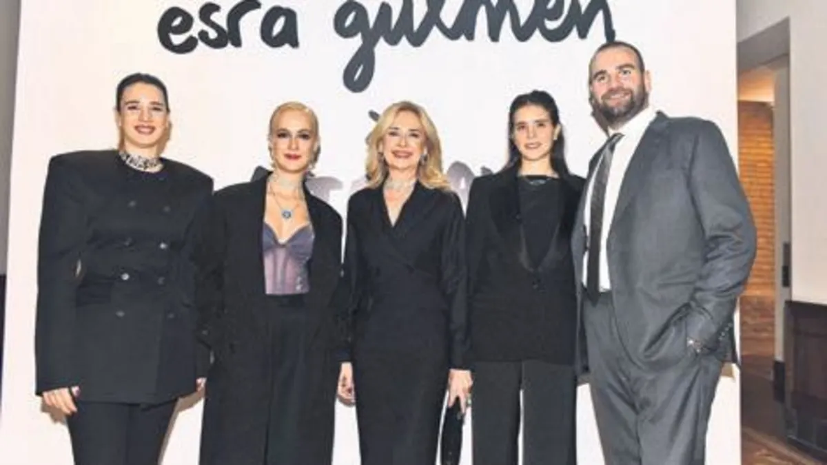 Sanat ve sosyete dünyası davette buluştu Sanat ve sosyete dünyası davette buluştu