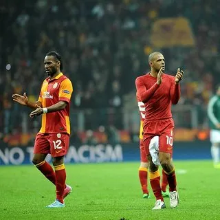 Drogba'dan Melo'ya olay doğum günü kutlaması!