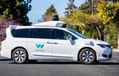 GOOGLE’IN ARACI ORTALIĞI KARIŞTIRDI