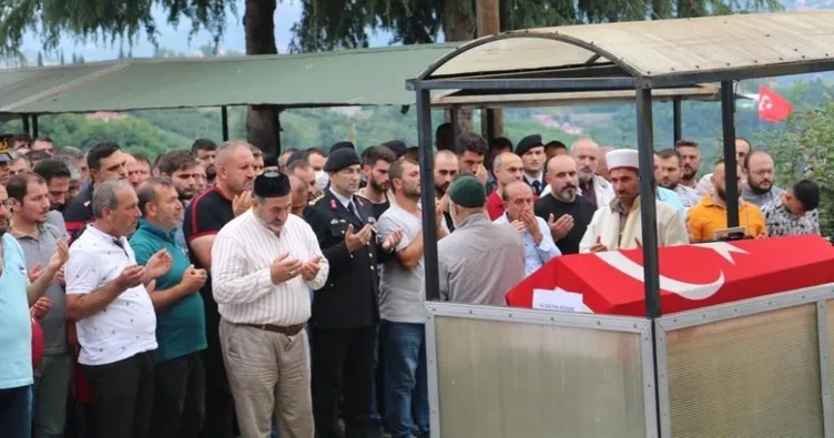 Trafik kazasında hayatını kaybeden Jandarma Er Hüseyin Kenan, son yolculuğuna uğurlandı