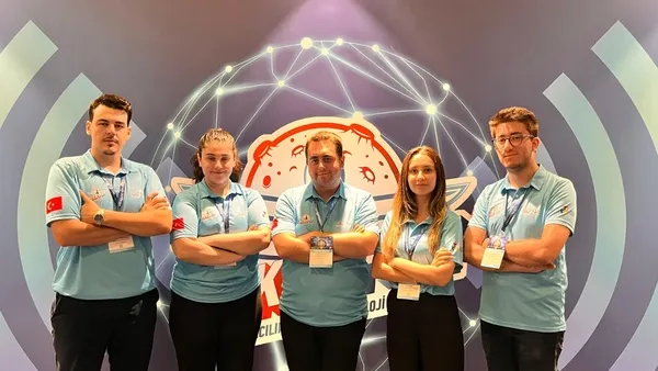 duzce-universitesi-ogrencileri-teknofest-antalyada-yaristi-1726036417392.jpg