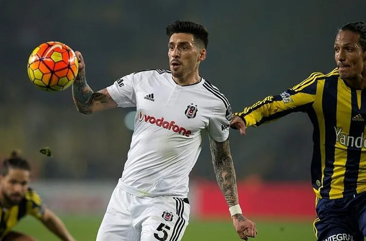 Jose Sosa, Beşiktaş’tan ayrılıyor