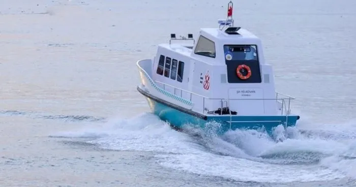 Deniz taksi ile kadının kullandığı kano çarpıştı: 1 kişi yaralandı