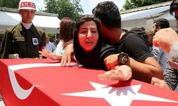 Şehit Onbaşı Adana’da son yolculuğuna gözyaşlarıyla uğurlandı