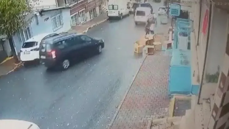 Son dakika haberi! Hırsızların peşinden koşup araca atladı, sonra...