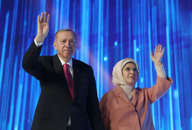 SON DAKİKA: Başkan Recep Tayyip Erdoğan AK Parti seçim beyannamesini duyurdu! Türkiye Yüzyılı için çarpıcı mesajlar