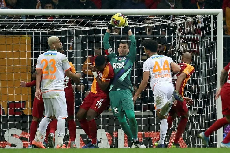 Bülent Timurlenk Galatasaray - Alanyaspor maçını değerlendirdi