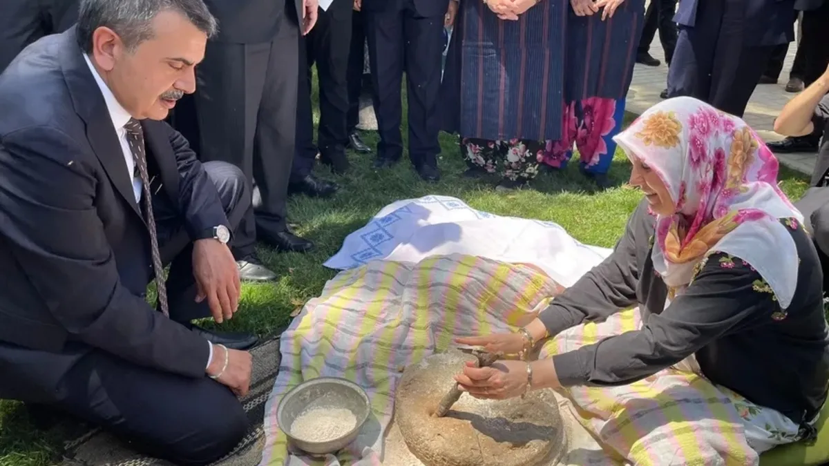 Milli Eğitim Bakanı Yusuf Tekin Bursa'daki etkinlikte