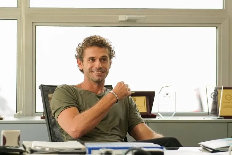 Kızılcık Şerbeti 35. bölüm izle tek parça Show TV dizi ekranında: Kızılcık Şerbeti yeni bölümde tansiyon yükseliyor!