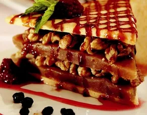 Un Kurabiyeli Un Helvası Katları