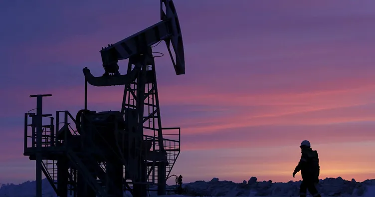Petrol fiyatları ticaret anlaşması beklentisiyle yükseldi