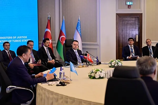 tdt-adalet-bakanlari-3-toplantisi-istanbulda-gerceklestirildi-ortak-bildiri-imzalandi-1791369085038.jpg TDT Adalet Bakanları 3. Toplantısı İstanbul'da gerçekleştirildi: Ortak bildiri imzalandı!