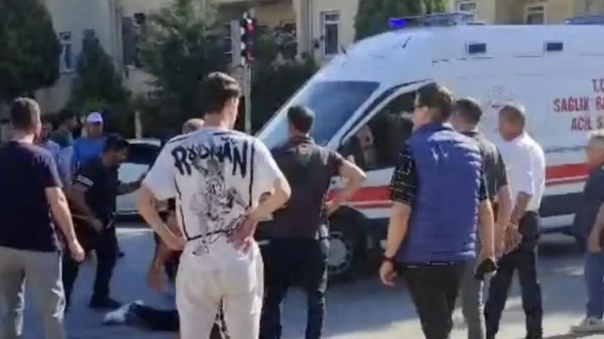 Sakarya'da okul servisinin çarptığı 16 yaşındaki genç hayatını kaybetti