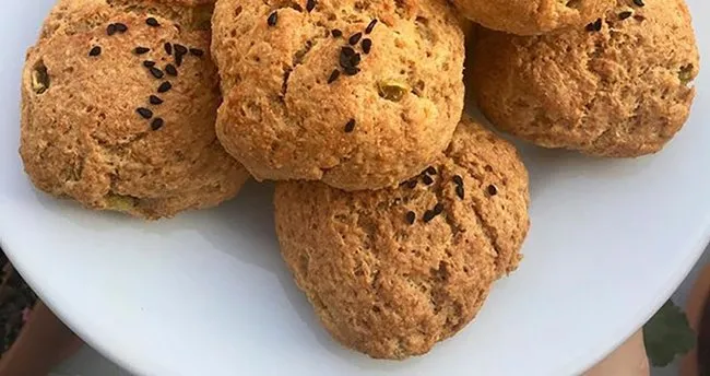 Bayatlamayan Kabartma Tozlu Pogaca Tarifi Nasil Yapilir Yemek Com