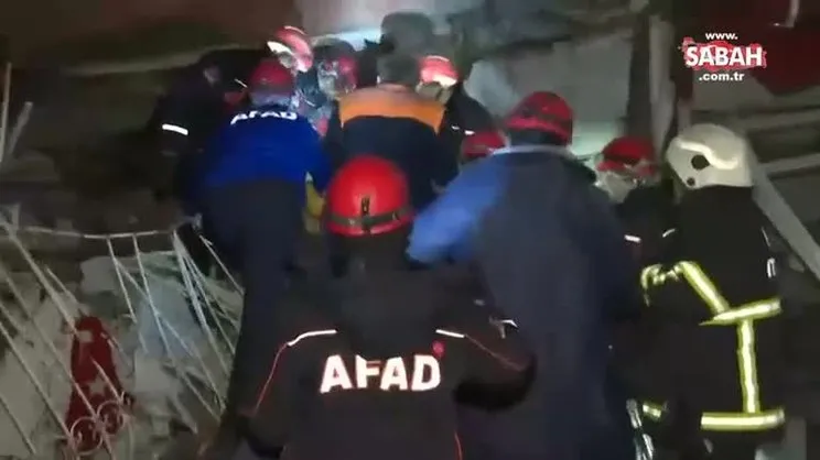 Depremin büyük yıkıma neden olduğu Hatay'ın İskenderun ilçesinde enkaz altında kalan bir kişi sağ çıkarıldı | Video