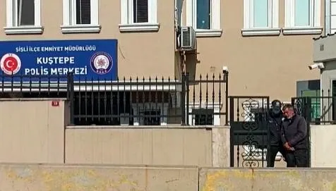 uzerine-kahve-dokulerek-gizlenen-uyusturucu-ele-gecirildi-1650121697542.jpeg