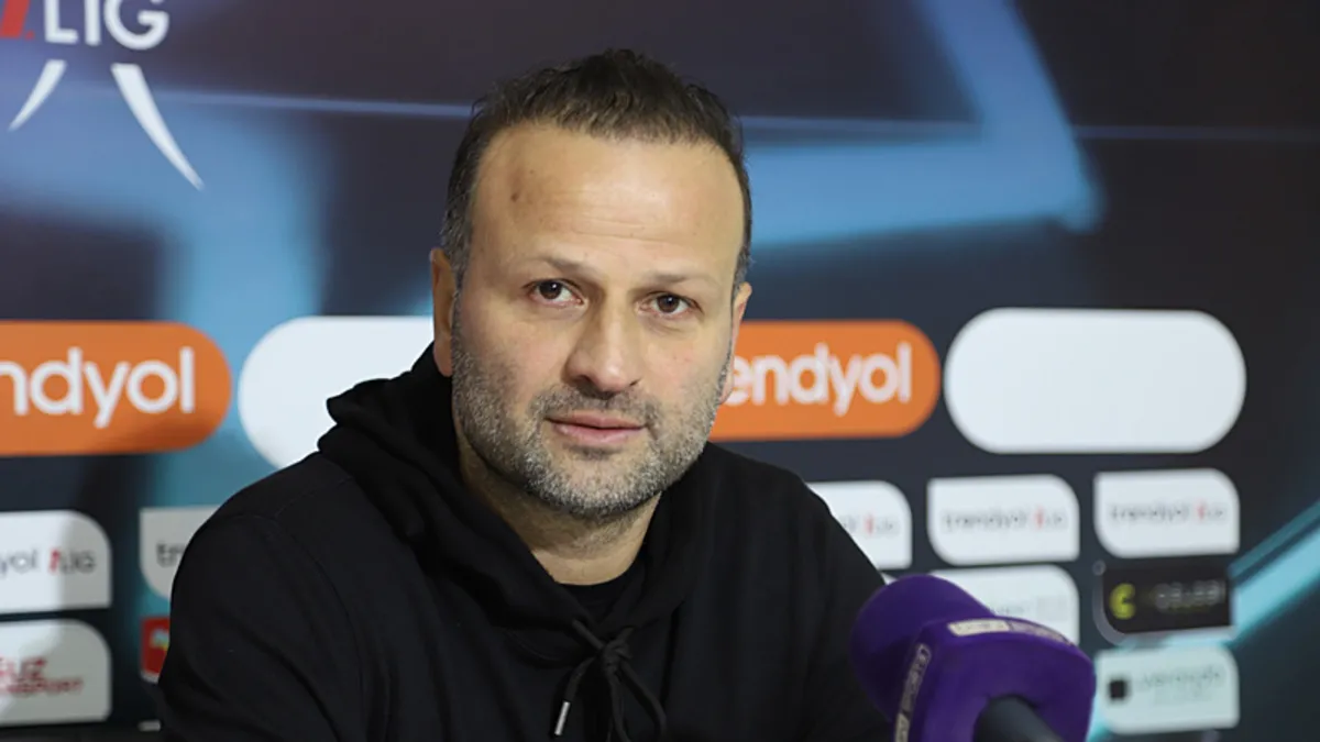 Osman Zeki Korkmaz: Ligden düşer miyiz diye düşünmeyin, düşmeyeceğiz! Osman Zeki Korkmaz: Ligden düşer miyiz diye düşünmeyin, düşmeyeceğiz!