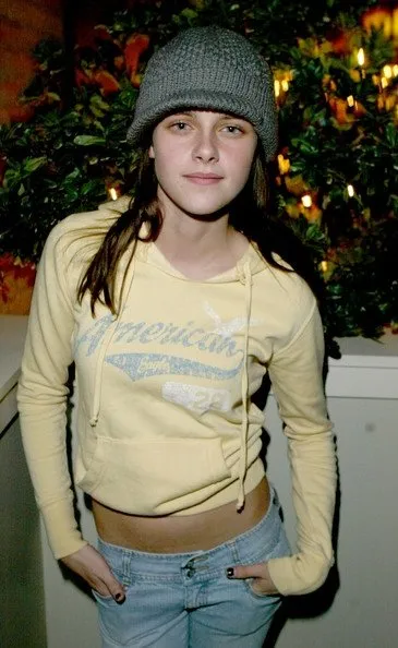 Her yıl imaj değiştiriyor! Kristen Stewart'ın 2002'den bu yana saç stili