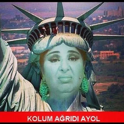 Nur Yerlitaş caps'leri