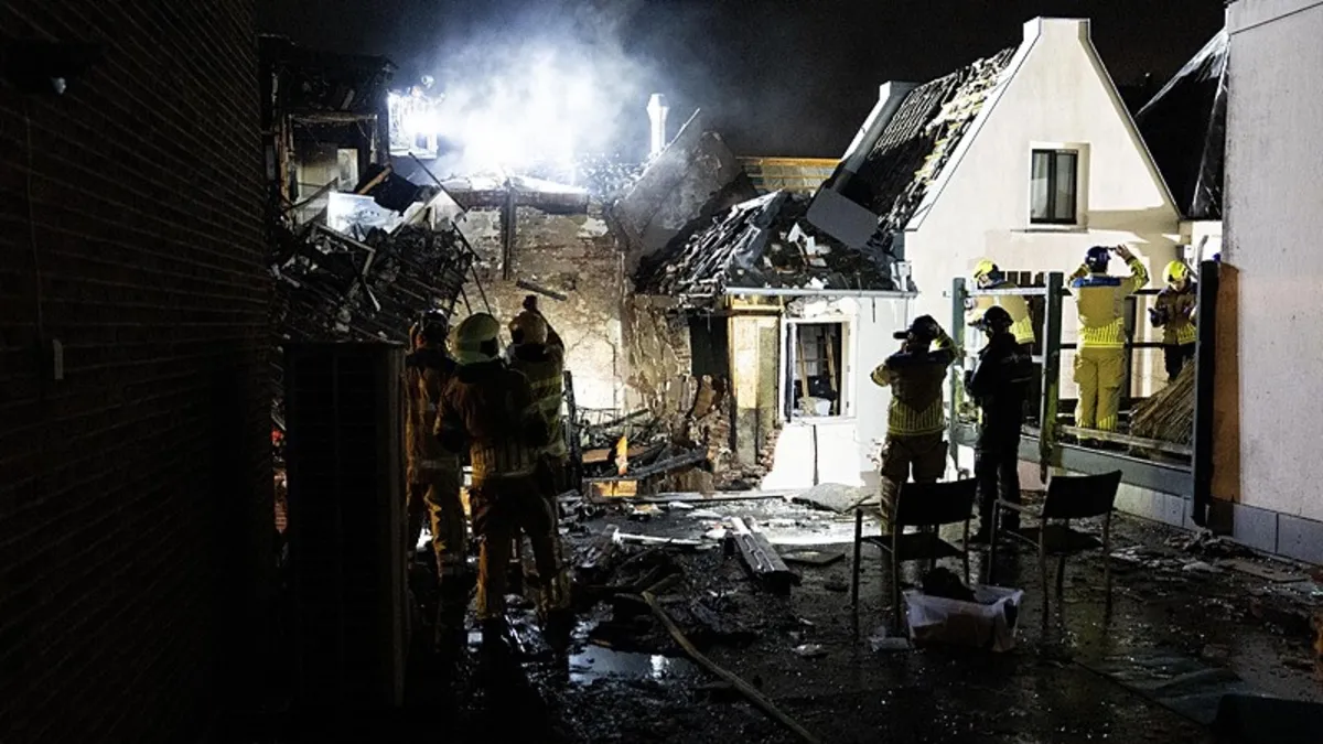 Hollanda’da şiddetli patlama: 4 yaralı Hollanda’da şiddetli patlama: 4 yaralı