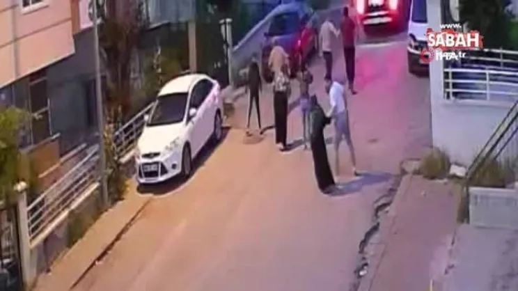 Aile içi kavga kanlı bitti: Eşinin dedesini ve kuzenini otomobille ezerek öldürdü | Video