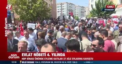 İçişleri Bakanı Soylu’dan Diyarbakır’da ’Evlat Nöbeti’ tutan ailelere ziyaret