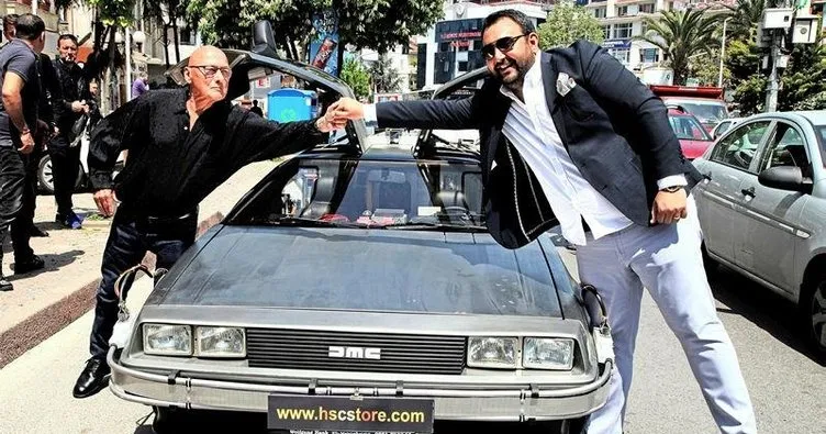 ‘DeLorean’ İstanbul trafiğinde