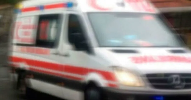 Mersin’de devrilen tır sürücüsü yaralandı