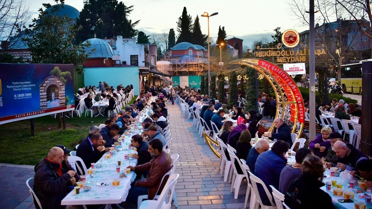Ramazan ayı için camilerde tüm hazırlıklar tamamlandı Ramazan ayı için camilerde tüm hazırlıklar tamamlandı