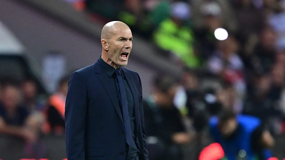 Zinedine Zidane: Türkiye'de oynamak kolay değildi