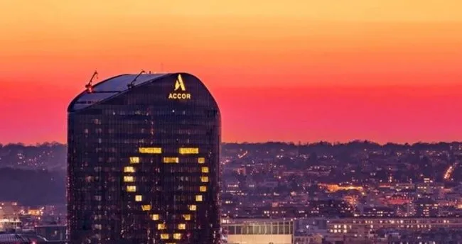 axa dan accor otellerinin musterilerine