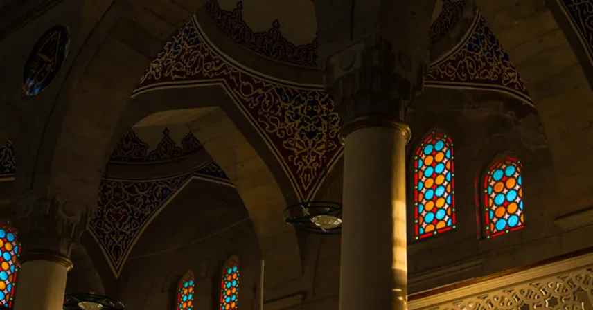 32 Farz Nedir, Kaç Tane? Diyanet Açıklaması ile Anlamları