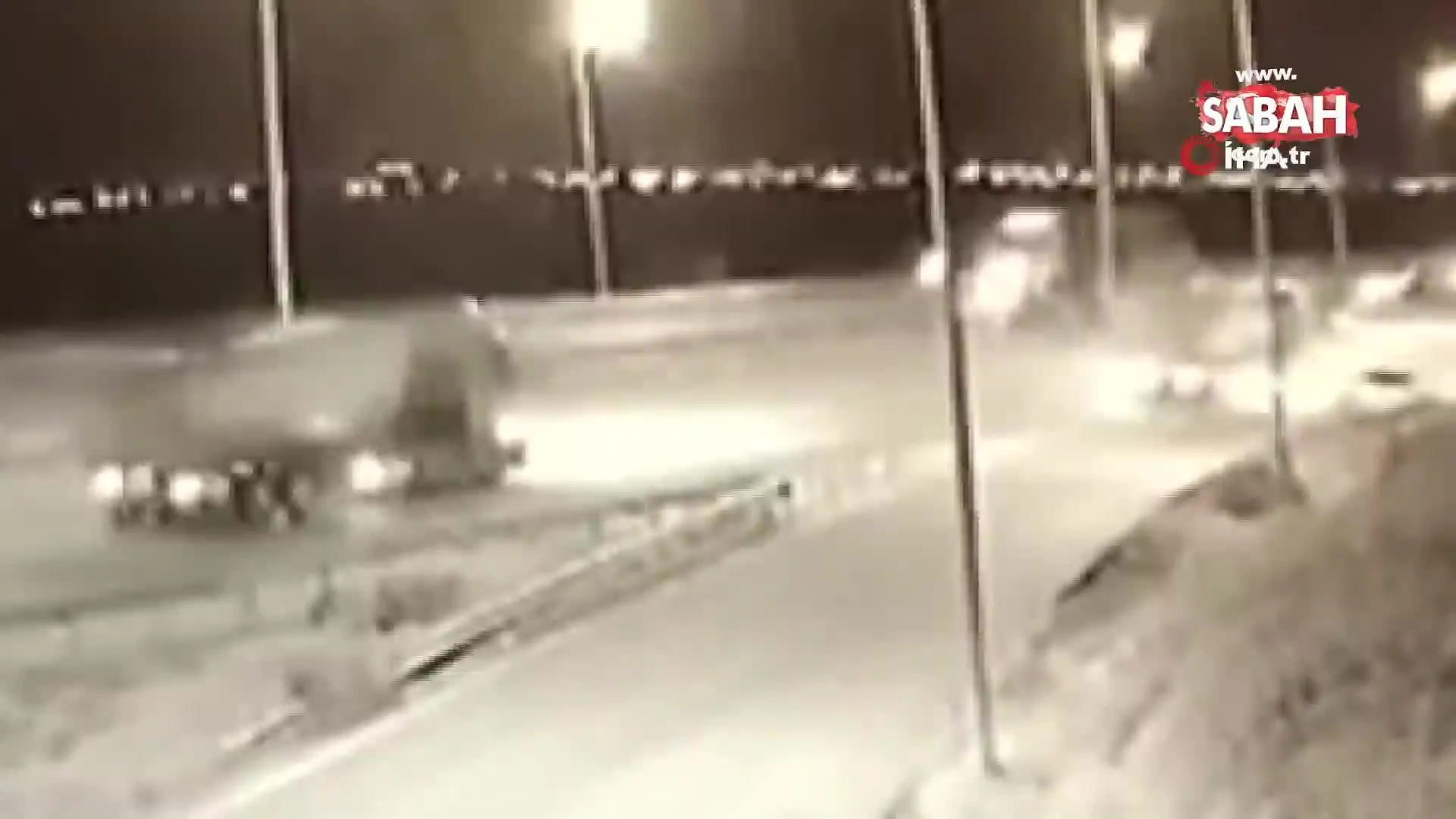 mersin de tir in otomobili feci sekilde bictigi anlar kamerada 1 olu video
