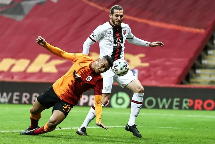 Son dakika: Galatasaray ve Fenerbahçe arasında Vedat Muriqi ile İrfan Can Kahveci'den sonra yeni round! Temasa geçtiler...