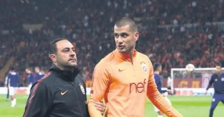 Oynamadan sakatlandı