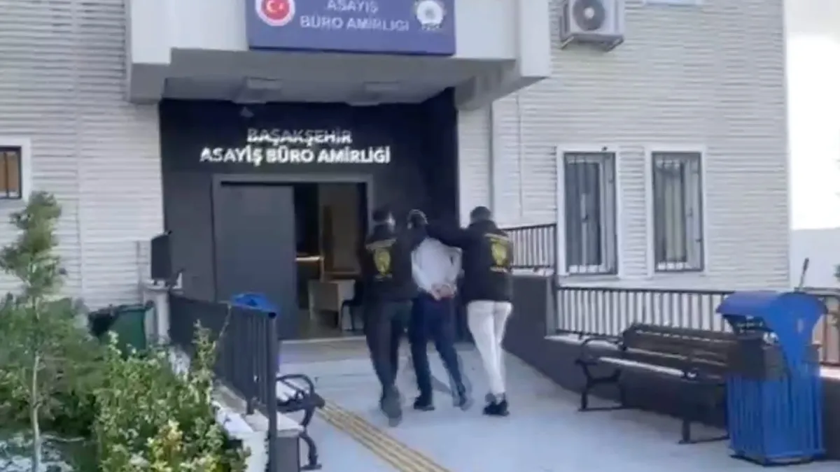 Kameraya ‘ölüm’ mesajı atmıştı: Polis nefes aldırmadı Kameraya ‘ölüm’ mesajı atmıştı: Polis nefes aldırmadı