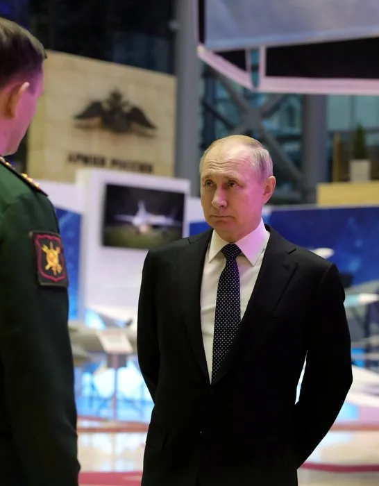 Putin’in yenilmez silahı Avangard kullanıma hazır!