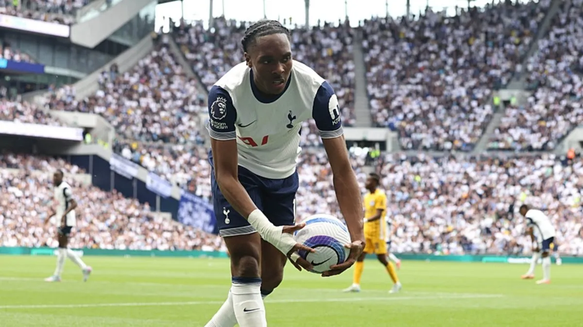 Tottenham, Mathys Tel’i duyurdu
