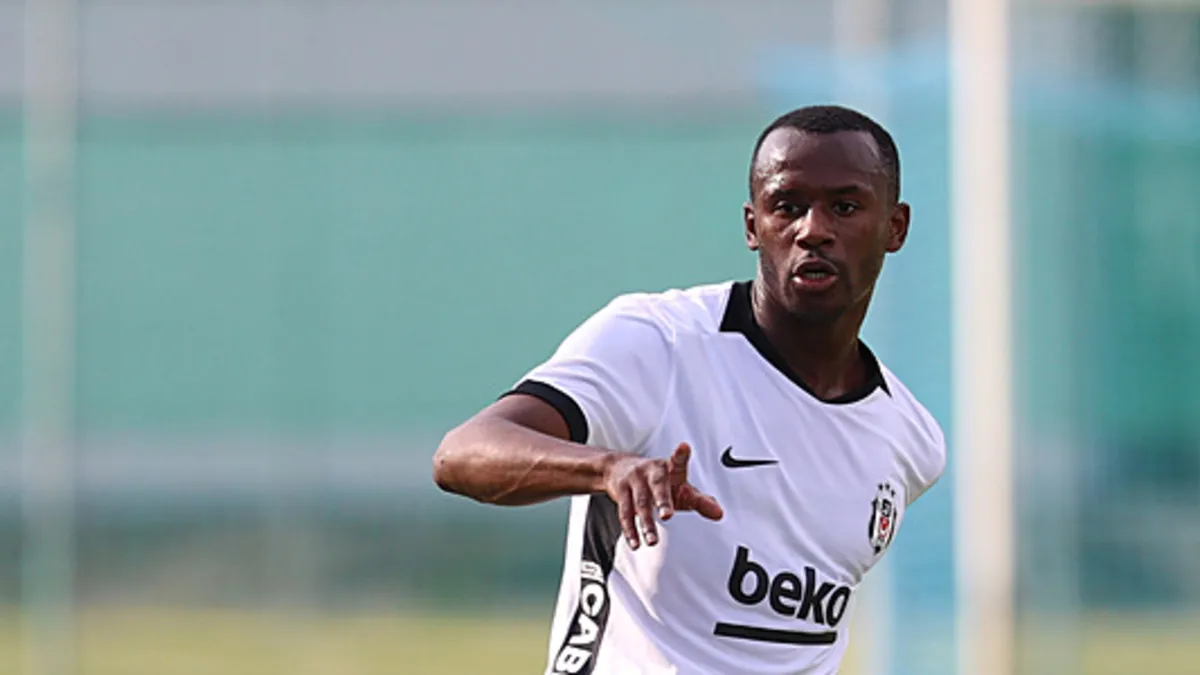 Beşiktaşlı futbolcu Tiago Djaló'nun antrenman sırasında çekilmiş fotoğrafı.