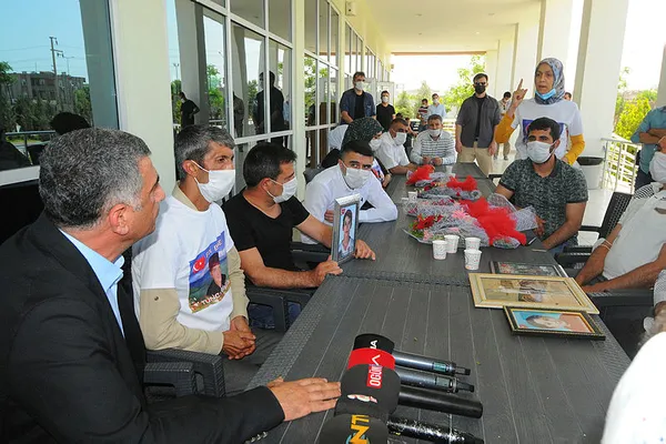 Diyarbakır Anneleri'nden CHP'li vekile şok! Kemal Bey’in aklına şimdi mi geldik