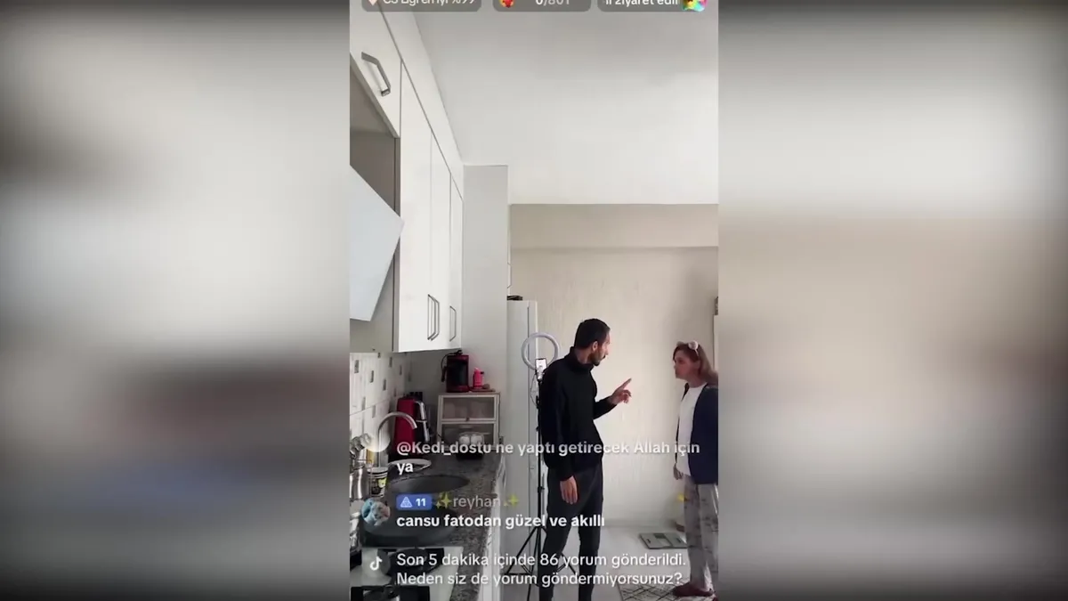 SON DAKİKA | Yine TikTok yine rezalet: Canlı yayında dayak skandalı! videosunu izle SON DAKİKA | Yine TikTok yine rezalet: Canlı yayında dayak skandalı! videosunu izle