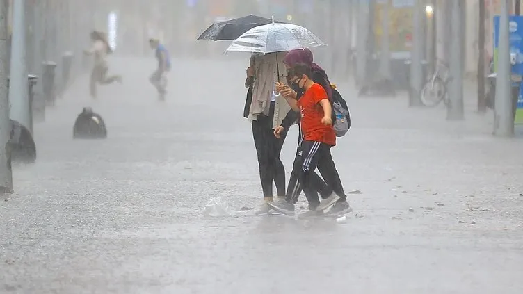 Son Dakika Meteoroloji’den hava durumu uyarısı: Sağanak yağış o illeri etkisi altına alacak: Sel, yıldırım ve doluya dikkat!