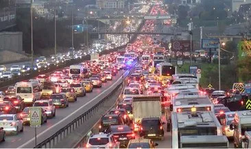İstanbul’da haftanın ilk iş günü trafik yoğunluğu!