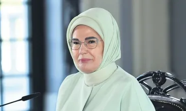 Emine Erdoğan’dan Ebeler Günü paylaşımı