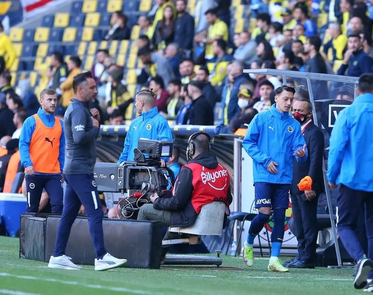 Son dakika: Trabzonspor-Fenerbahçe maçı için çarpıcı yorum! Pereira, Mesut Özil olmadan kaybederse...