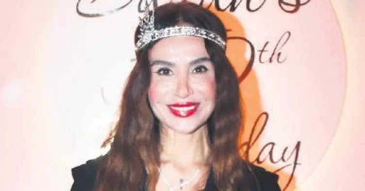 Kulaklarımı hemen kapattım