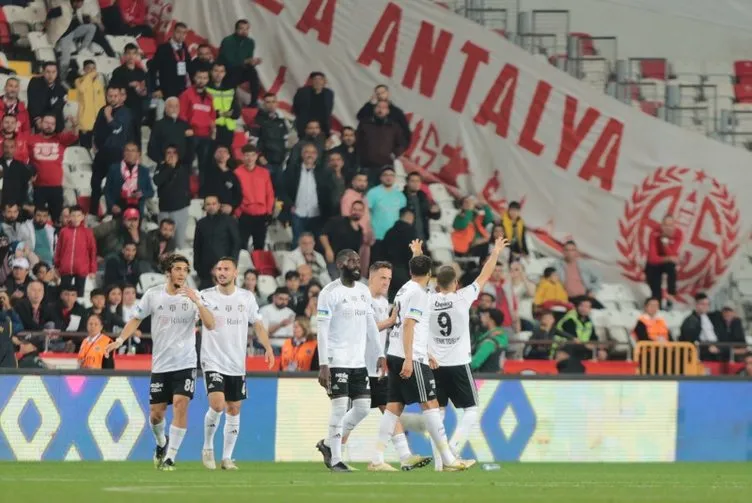 Son dakika haberi: Şenol Güneş dünya yıldızına kavuşuyor! Beşiktaş için son pürüzler...